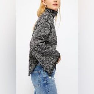 We The Free Free People Medium Sunny Days Top Grey/Black Boho EUC